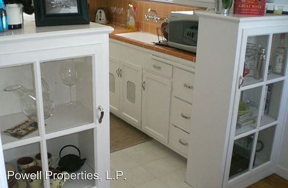 2nd image of 2621 O St APT F