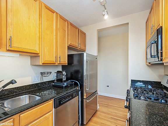 4th image of 1529 S State St #13B