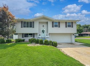 200 Kickapoo Dr, East Peoria, IL 61611