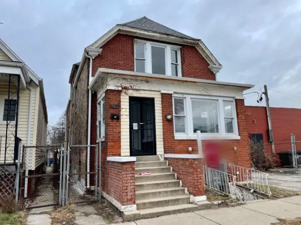 7847 S Saint Lawrence Ave, Chicago, IL 60619