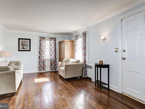 3rd image of 2508 Taylor Ave