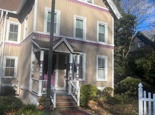 896 Quinnipiac Ave APT 3, New Haven, CT 06513