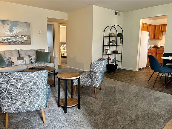 3rd image of 496 Catina Way #10