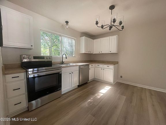 3rd image of 2617 5th Ave