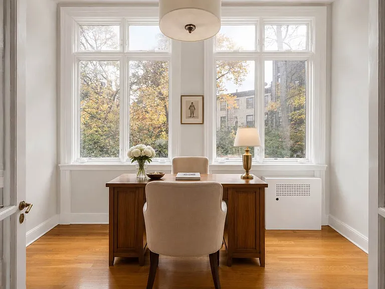 136 W 11th St #PARLOR — Photo 8