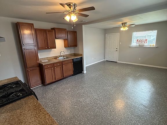 5th image of 726 Arnold Ave