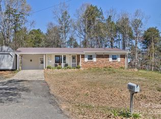 197 Davis Lake Rd, Forest City, NC 28043