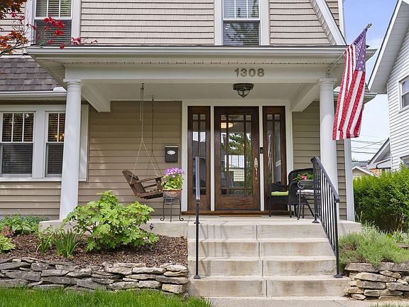 3rd image of 1308 Murrell Ave