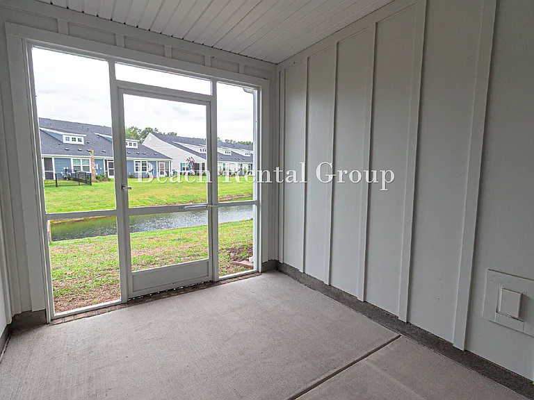 8907 Hudson Ln — Photo 30