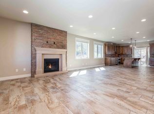 10930 S Hiddenwood Dr, Sandy, UT 84092