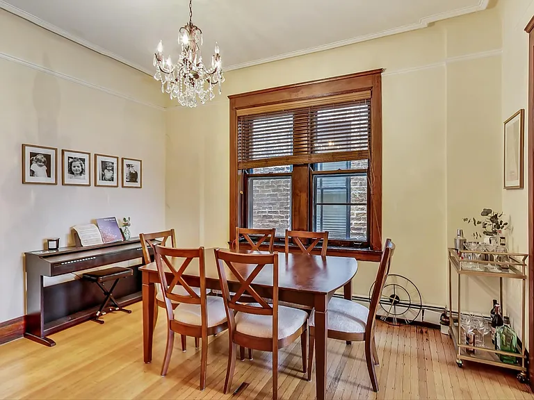 852 W Oakdale Ave #2 — Photo 5
