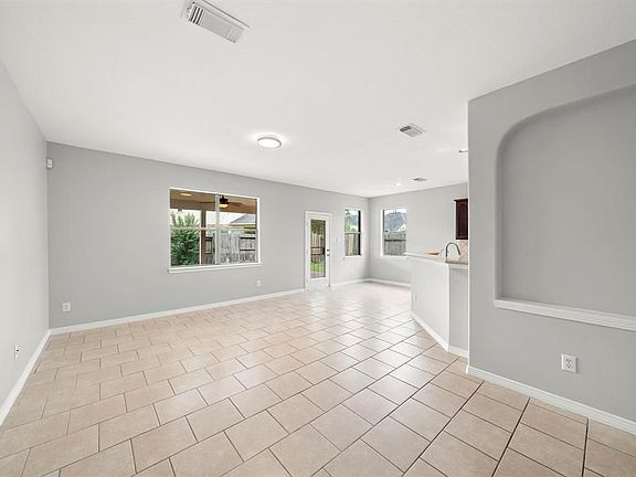 4th image of 4016 Candle Cove Ct