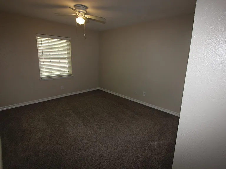 157 W Way Cir — Photo 12