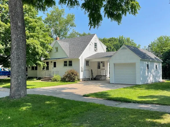 715 S Garden St, Lake City, MN 55041