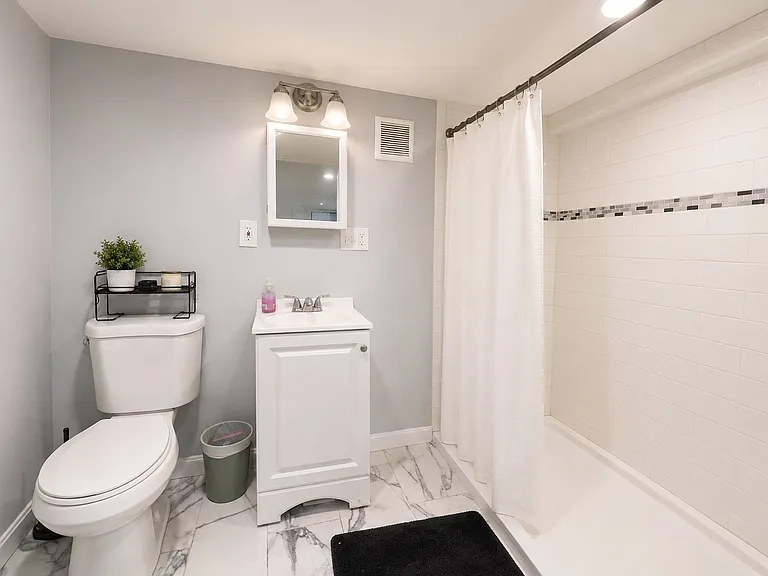 152 L St #1 — Photo 11