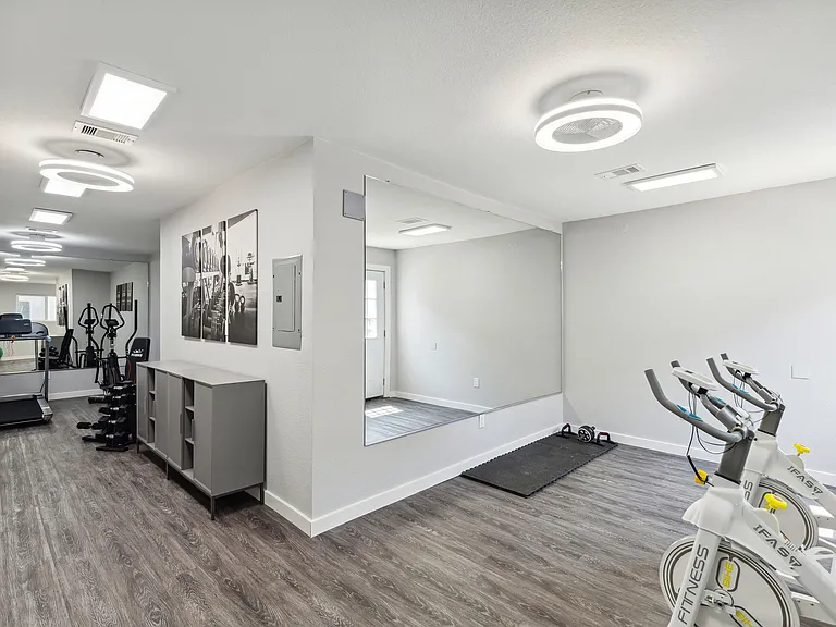 The Ace Apartments — Photo 29