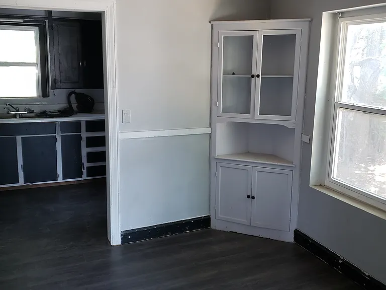1120 S Gary Pl — Photo 17
