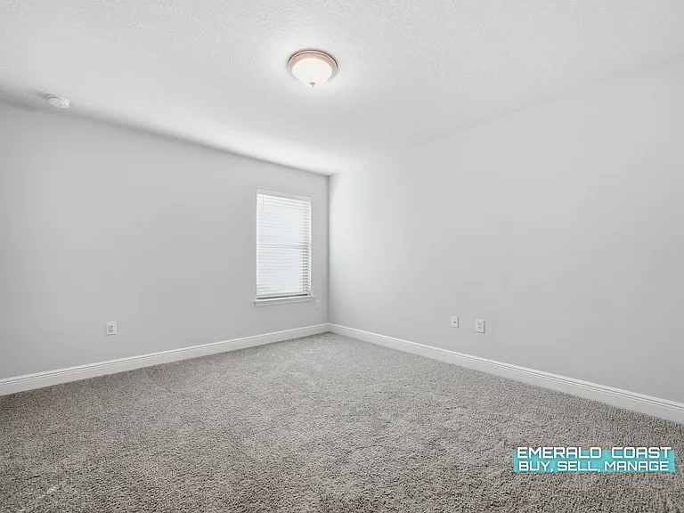 217 Baycliff Dr — Photo 34