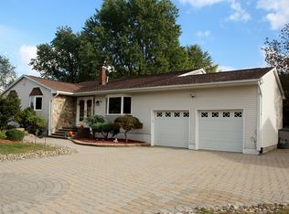 4 Ridge Rd, Succasunna, NJ 07876