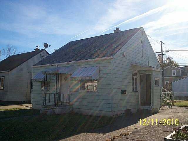 1st image of 135 Cantwell Dr
