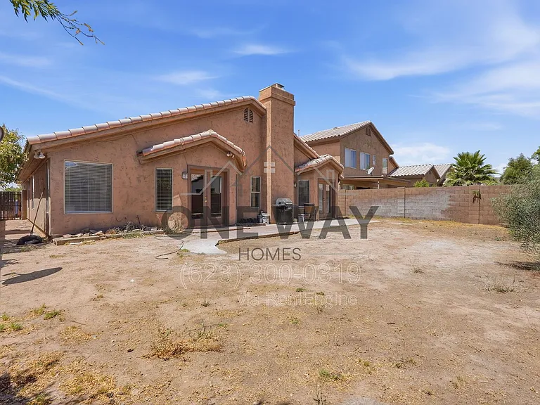4622 E Summerhaven Dr — Photo 38