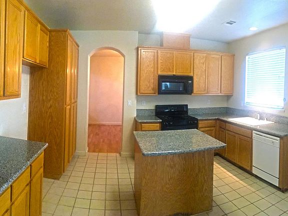 5th image of 3940 Angelina Ln