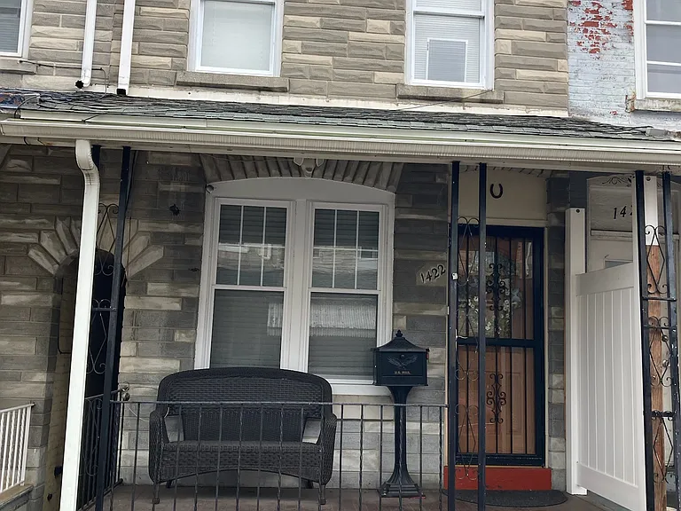 1422 Mulberry St #1 — Photo 1