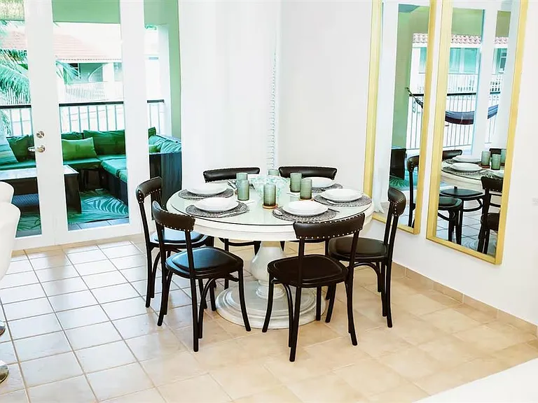 180 Palmas Dr #27C — Photo 7