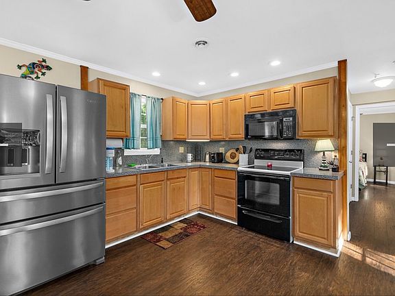 5th image of 13 Seminole Ave