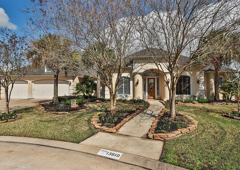 1st image of 13810 Campwood Ln