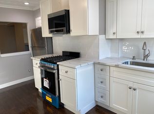 355 Graham Ave #3, Brooklyn, NY 11211