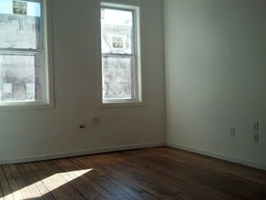 Rented by Elite NY Holdings | media 32