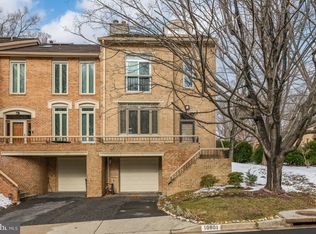 10801 Whiterim Dr, Potomac, MD 20854