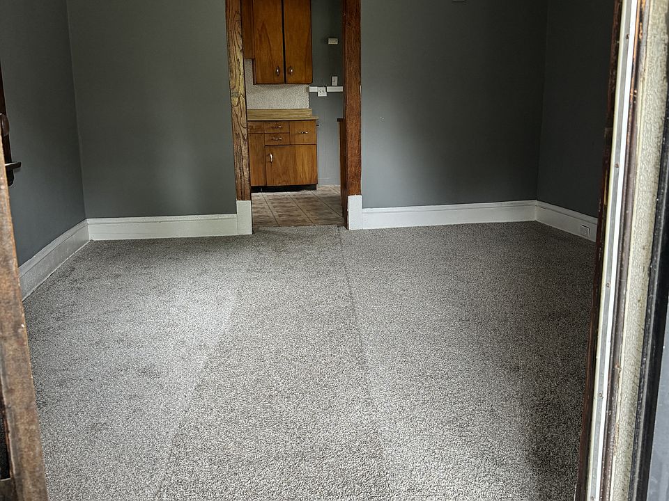 1st image of 10005 Sophia Ave #1