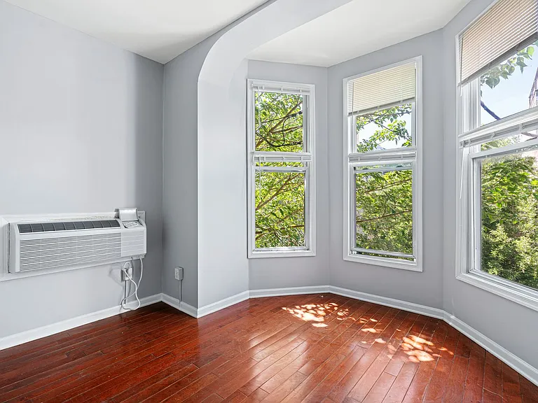 1422 Christian St #2R — Photo 7