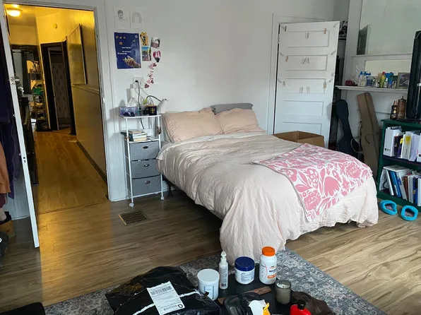 3460 Bates St, Pittsburgh, PA