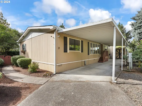 16000 SE Powell Blvd Unit 21, Portland, OR 97236