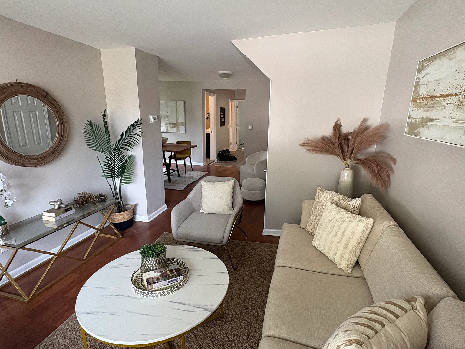4 bed, 1350 sqft, $2,250 — Photo 3