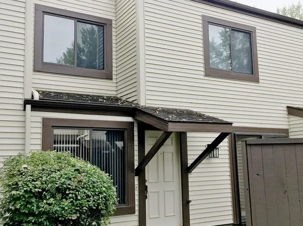 1015 N 39th St APT G26, Grand Forks, ND 58203