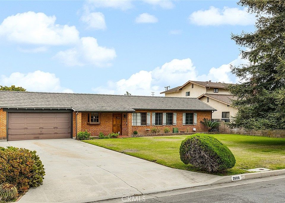 1st image of 2608 Louise Ave