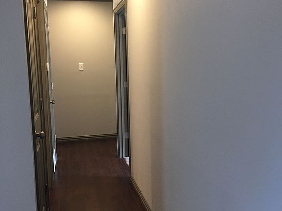 3rd image of 805 Bradley Dr