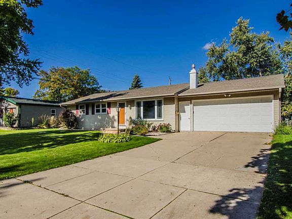 2nd image of 1026 Wishart Ave