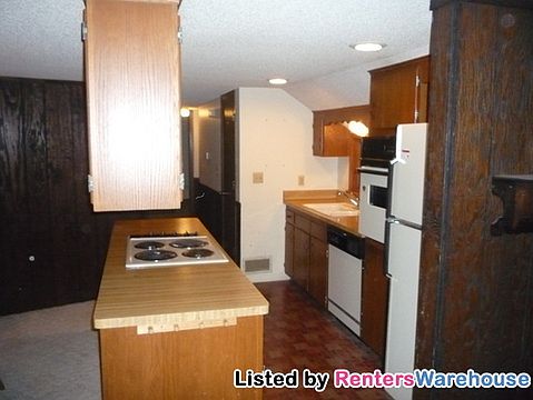 4th image of 1467 County Road E W