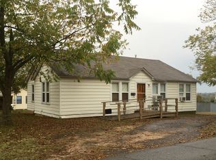 407 E Vall, Morrilton, AR 72110
