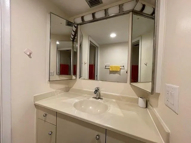 3304 Aruba Way #J4 — Photo 9