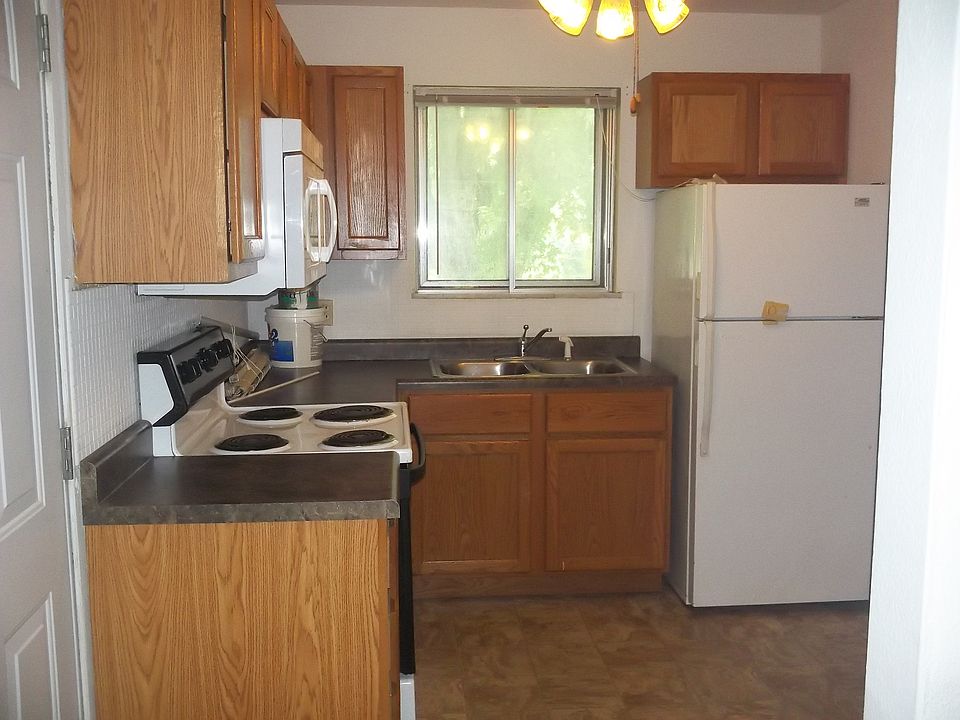 2nd image of 1114 Olive St