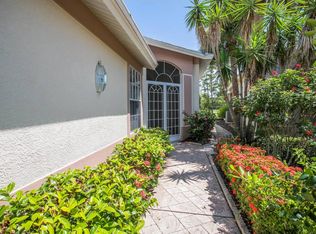 114 Cypress View Dr #12, Naples, FL 34113