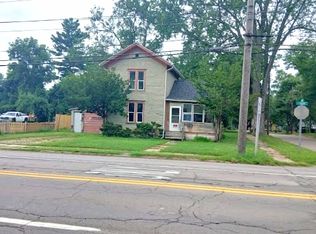 819 N Eaton St, Albion, MI 49224