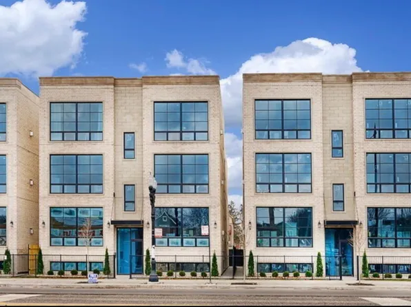 2441 W Irving Park Rd APT 3E, Chicago, IL 60618