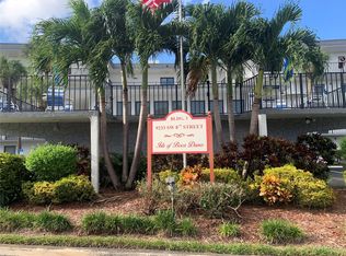 9233 SW 8th St APT 323, Boca Raton, FL 33428